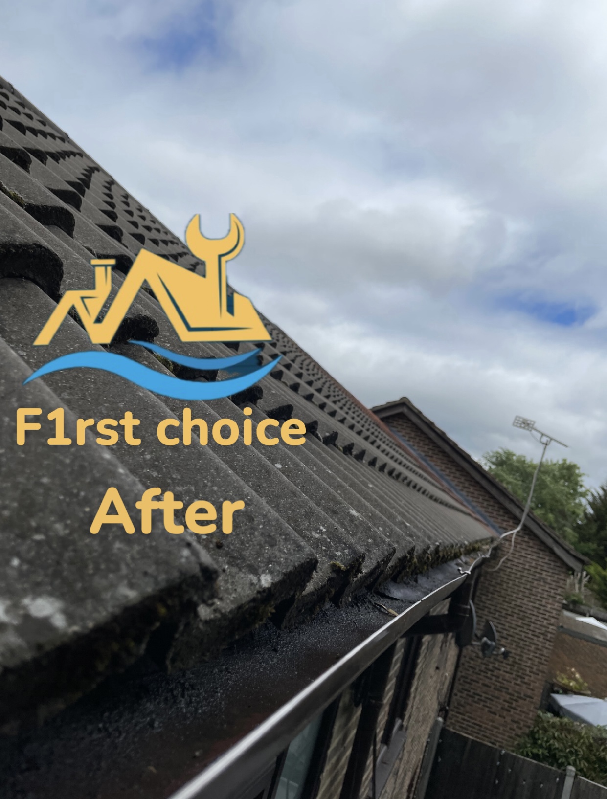 Gutter fully cleared after professional cleaning
